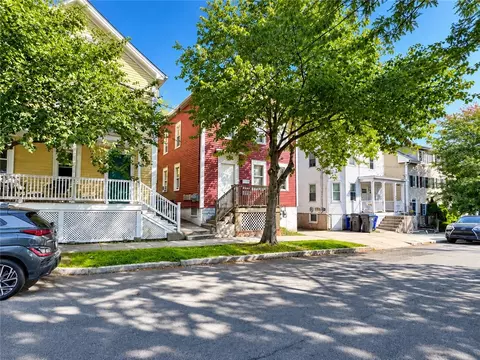 232 Power St, Providence, RI 02906