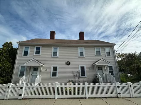 77 Main St, Lincoln, RI 02802