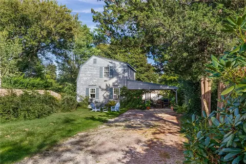 10 Washington St, Jamestown, RI 02835