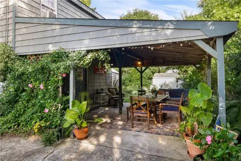 10 Washington St, Jamestown, RI 02835