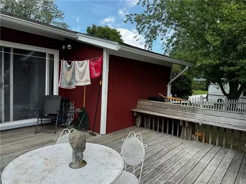 Exterior - 18 Leslie Rd, Warwick, RI 02888 photo 3 of 7