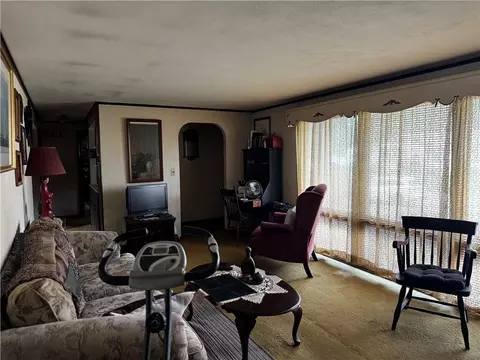 Living - 18 Leslie Rd, Warwick, RI 02888 photo 2 of 2