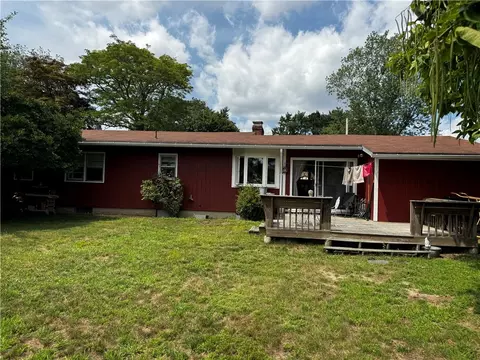 Exterior - 18 Leslie Rd, Warwick, RI 02888 photo 4 of 7