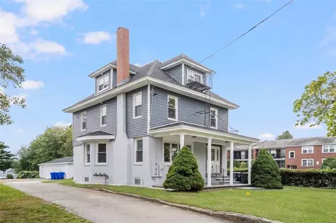 3222 Pawtucket Ave, Riverside, RI 02915