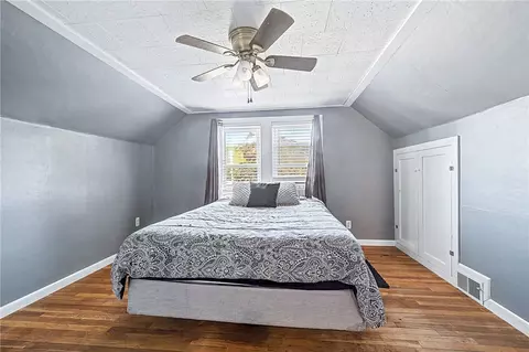 Bedroom - 78 Newbury Ave, Woonsocket, RI 02895 photo 3 of 4