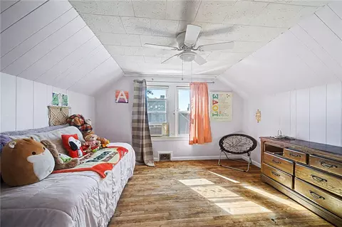 Bedroom - 78 Newbury Ave, Woonsocket, RI 02895 photo 2 of 4
