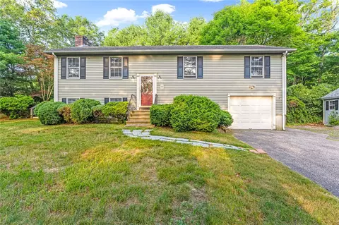 590 Shannock Rd, South Kingstown, RI 02879