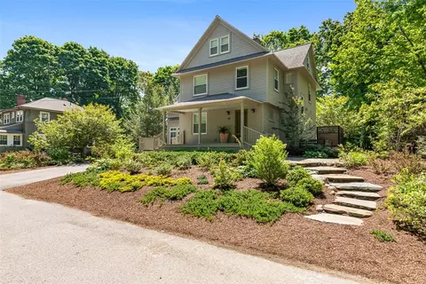Exterior - 10 Pine Rd, Sharon, MA 02067 photo 3 of 10