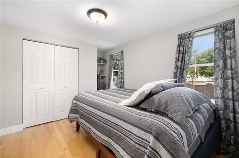 Bedroom - 86 Oakside St, Warwick, RI 02889 photo 1 of 2