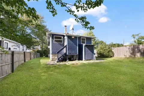 Exterior - 86 Oakside St, Warwick, RI 02889 photo 10 of 12