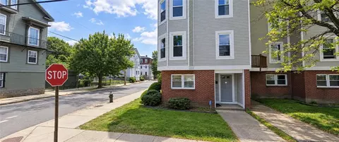 84 Tell St #8A, Providence, RI 02909