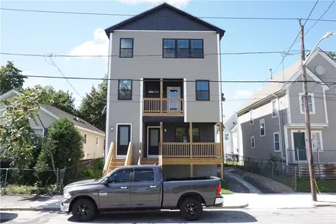 399 Cahill St, Providence, RI 02905
