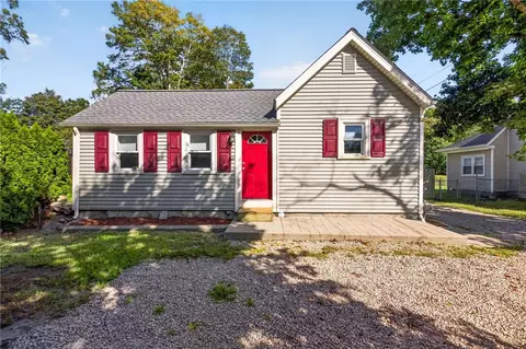 660 Tower Hill Rd, North Kingstown, RI 02852