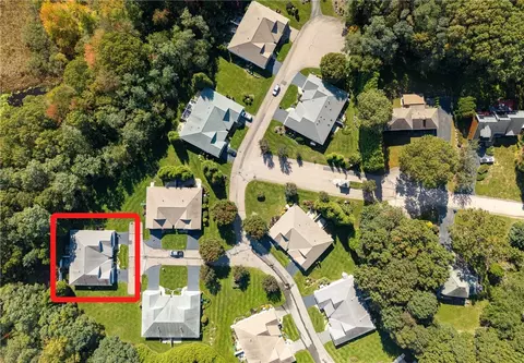 19 Classic Ct, North Kingstown, RI 02852