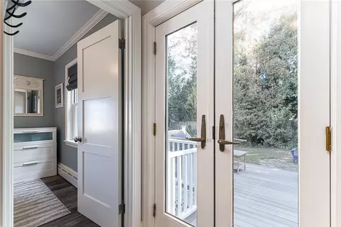Entry Way - 75 Summer St, Westerly, RI 02891 photo 3 of 7