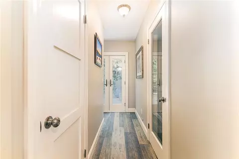 Entry Way - 75 Summer St, Westerly, RI 02891 photo 4 of 7