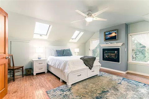Bedroom - 75 Summer St, Westerly, RI 02891 photo 4 of 7