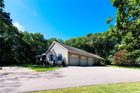 Other - 24 Hickory Ln, Westerly, RI 02891 photo 3 of 12