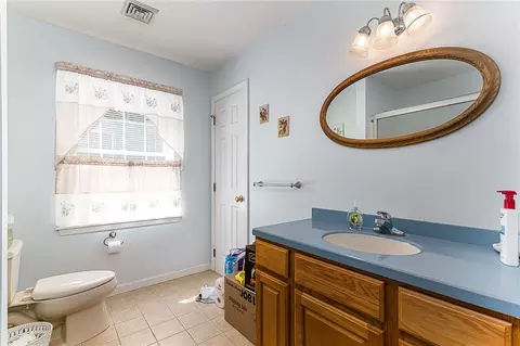 Bath - 24 Hickory Ln, Westerly, RI 02891 photo 5 of 5