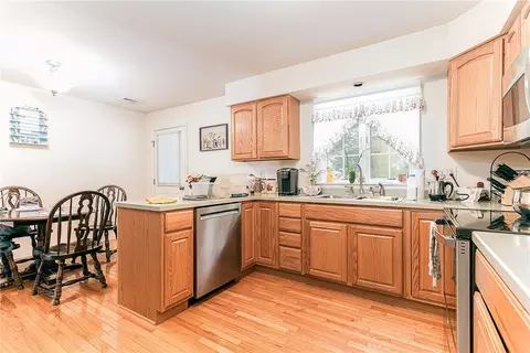 Kitchen - 24 Hickory Ln, Westerly, RI 02891 photo 5 of 5