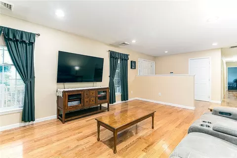 Living - 24 Hickory Ln, Westerly, RI 02891 photo 3 of 4