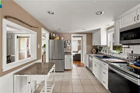 Kitchen - 60 Parkway Dr, Warwick, RI 02886 photo 1 of 2
