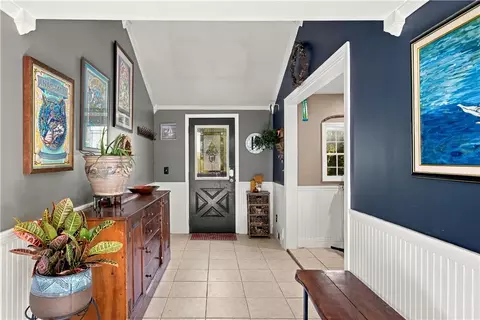 Entry Way - 60 Parkway Dr, Warwick, RI 02886 photo 1 of 6