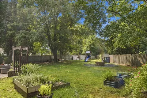 Exterior - 60 Parkway Dr, Warwick, RI 02886 photo 3 of 7
