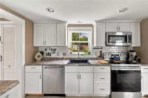Kitchen - 60 Parkway Dr, Warwick, RI 02886 photo 2 of 2