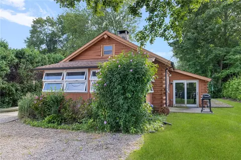 39 Ottawa Trl, Narragansett, RI 02882