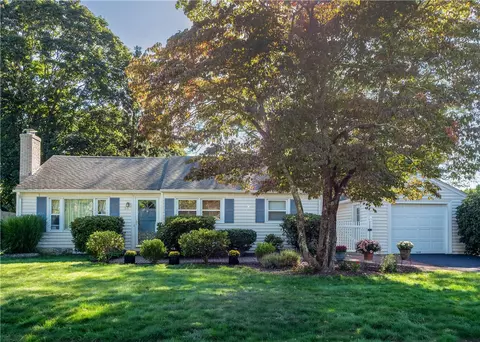 54 Grasslands Rd, East Greenwich, RI 02818