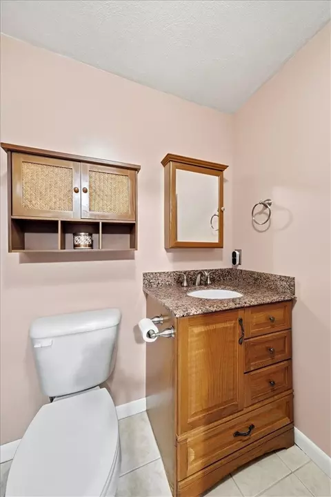 Bath - 97 Reed St, Warwick, RI 02886 photo 2 of 5