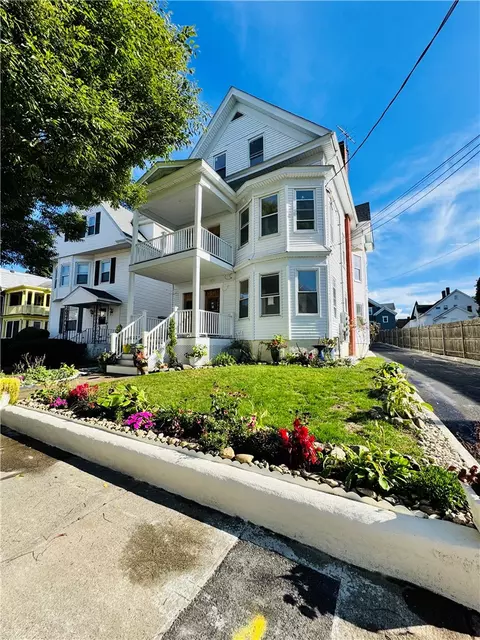 23 Spring St, Pawtucket, RI 02860
