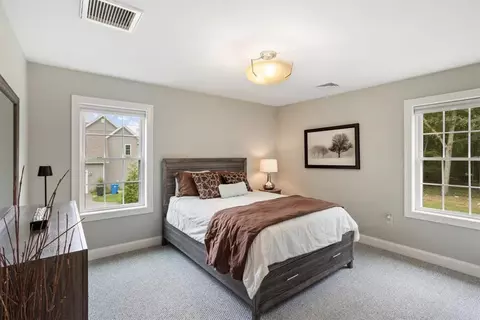 Bedroom - 42 E Lantern Rd, Lincoln, RI 02865 photo 1 of 9