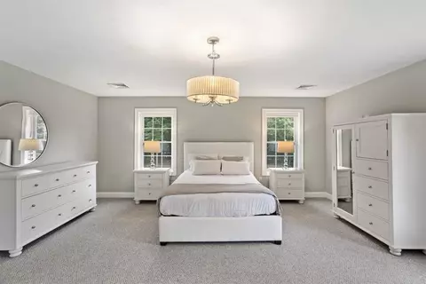Bedroom - 42 E Lantern Rd, Lincoln, RI 02865 photo 7 of 9