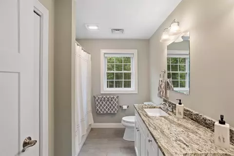 Bath - 42 E Lantern Rd, Lincoln, RI 02865 photo 2 of 7