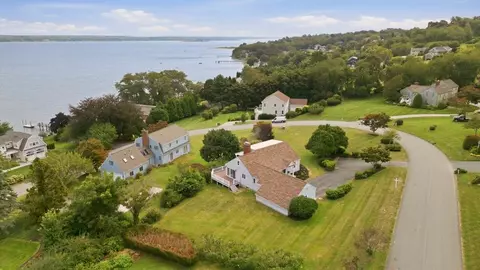 139 Lambie Cir, Portsmouth, RI 02871