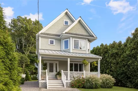388 Shore Acres Ave, North Kingstown, RI 02852