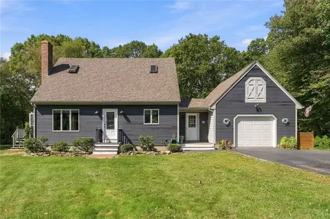 10 Erin Dr, South Kingstown, RI 02879