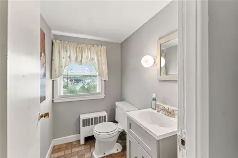 Bath - 65 Carriere Ave, Woonsocket, RI 02895 photo 3 of 3