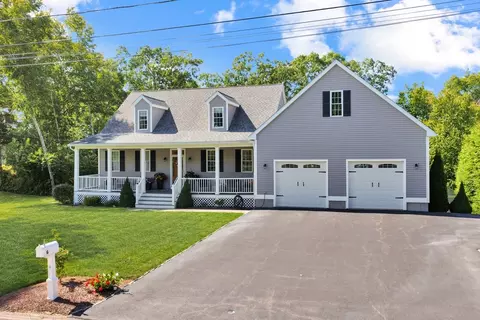 6 Bridgette Ln, Westerly, RI 02891