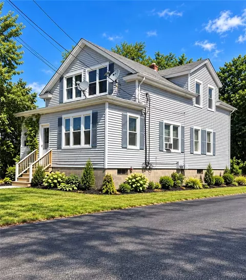 110 Merrill St, East Providence, RI 02914