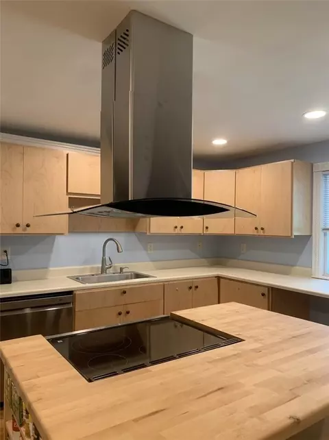 Kitchen - 1776 Mendon Rd, Woonsocket, RI 02895 photo 2 of 5