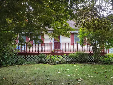 11 Eddy Dr, Westerly, RI 02891 photo 3