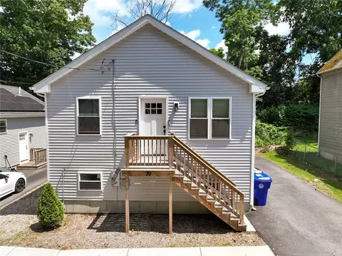 39 Derry St, Providence, RI 02908