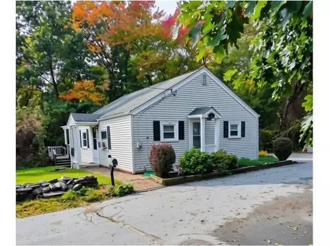 35 Spring Ln, Pascoag, RI 02859