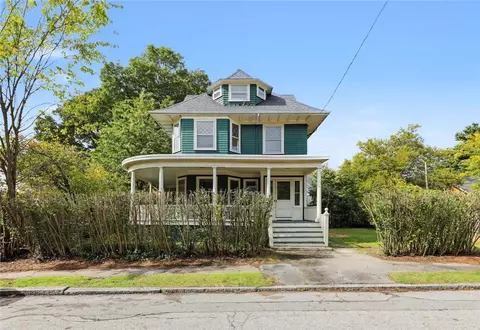 71 Bernard St, Providence, RI 02905
