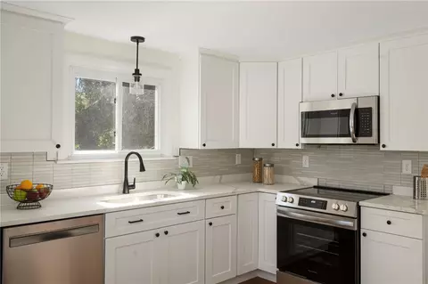 Kitchen - 330 Manolla Ave, Warwick, RI 02888 photo 4 of 4