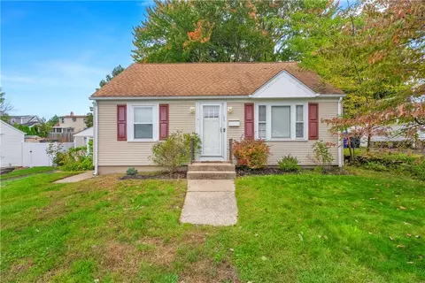 46 Hatherly St, North Providence, RI 02911