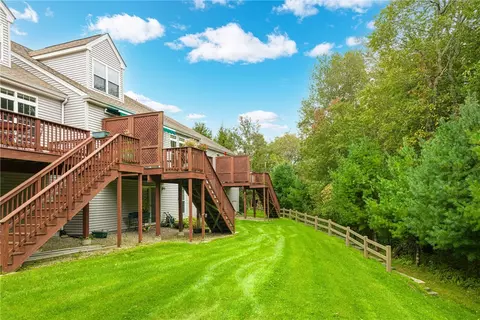 Exterior - 121 Hampton Way, South Kingstown, RI 02879 photo 4 of 8
